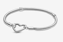 Náramek Pandora Moments Heart Closure 599539C00-19